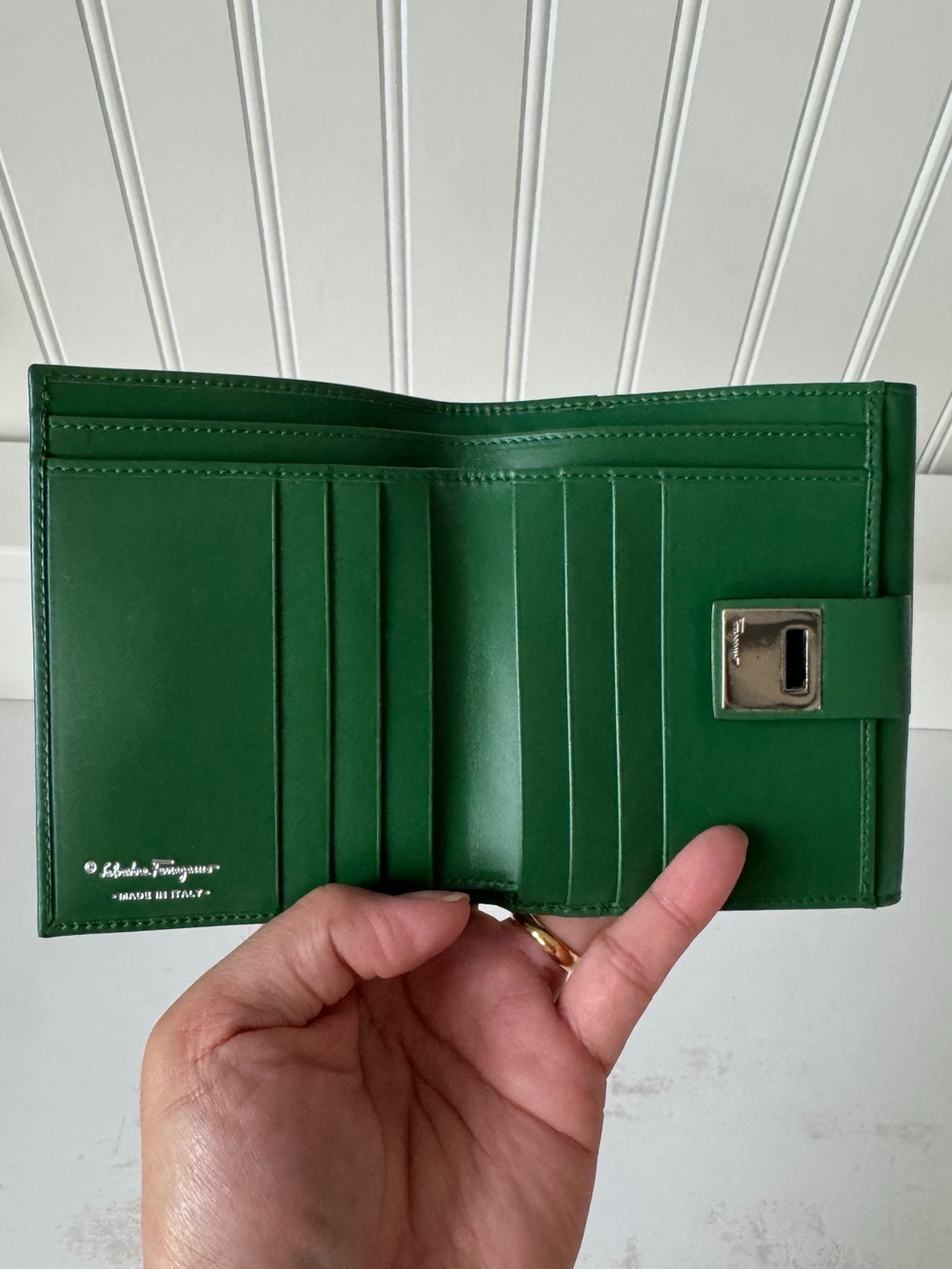 Salvatore Ferragamo Green Leather Compact Wallet with Silver Hardware - Picture 4 of 7
